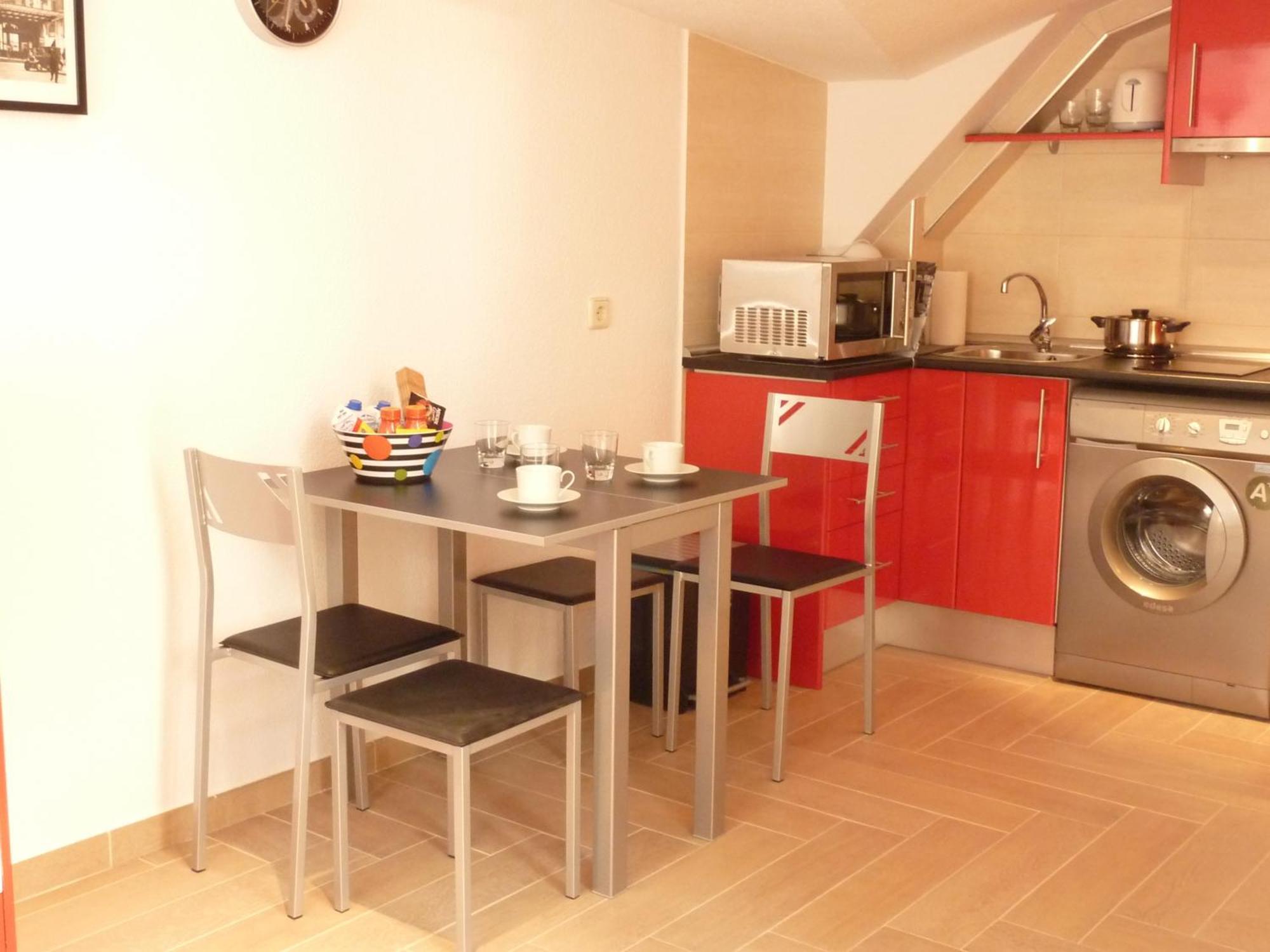 Apartamentos Madrid Centro Kültér fotó