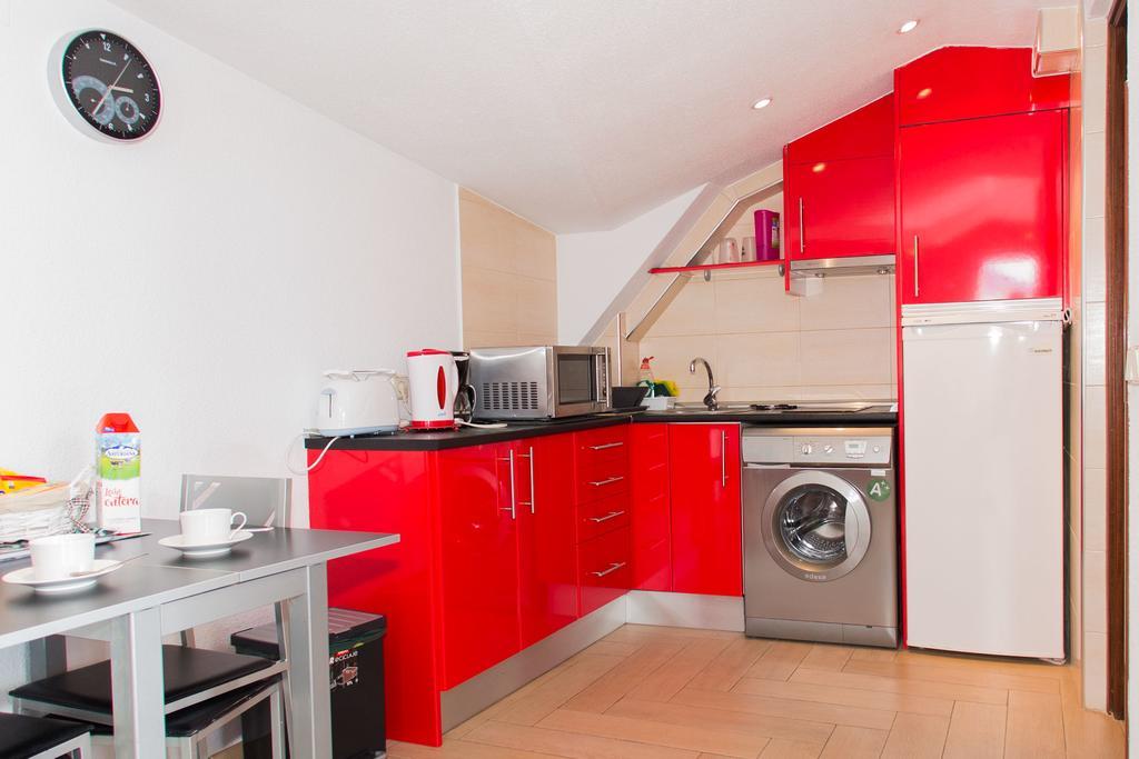 Apartamentos Madrid Centro Kültér fotó