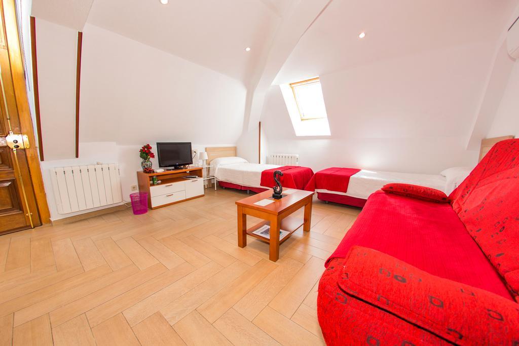 Apartamentos Madrid Centro Kültér fotó